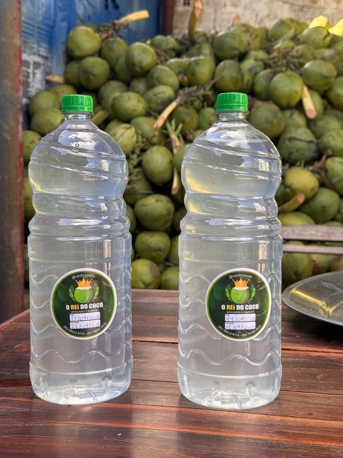 Água De Coco Garrafa 2L